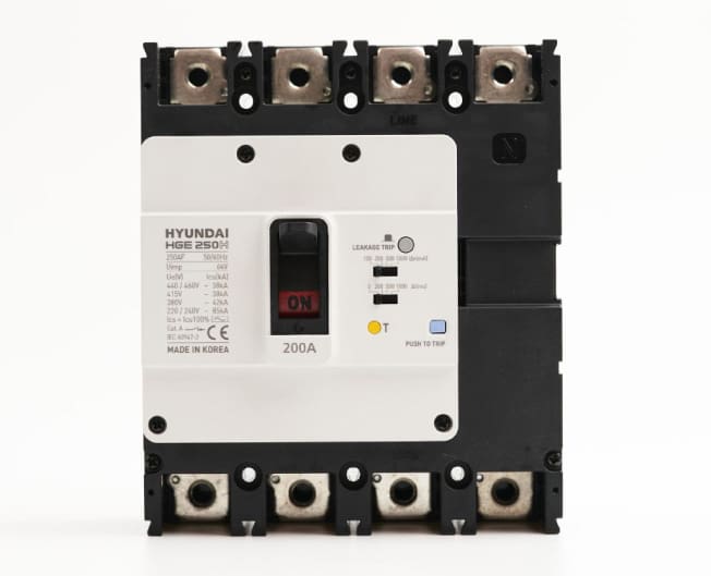 InterruptoresCajaMoldeada_HYUNDAI4