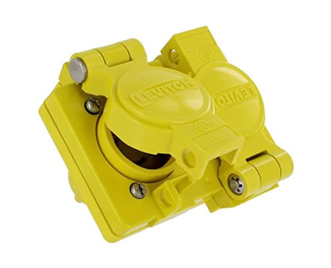 Tomas_Clavijas_ConexiónRecta_LevWD